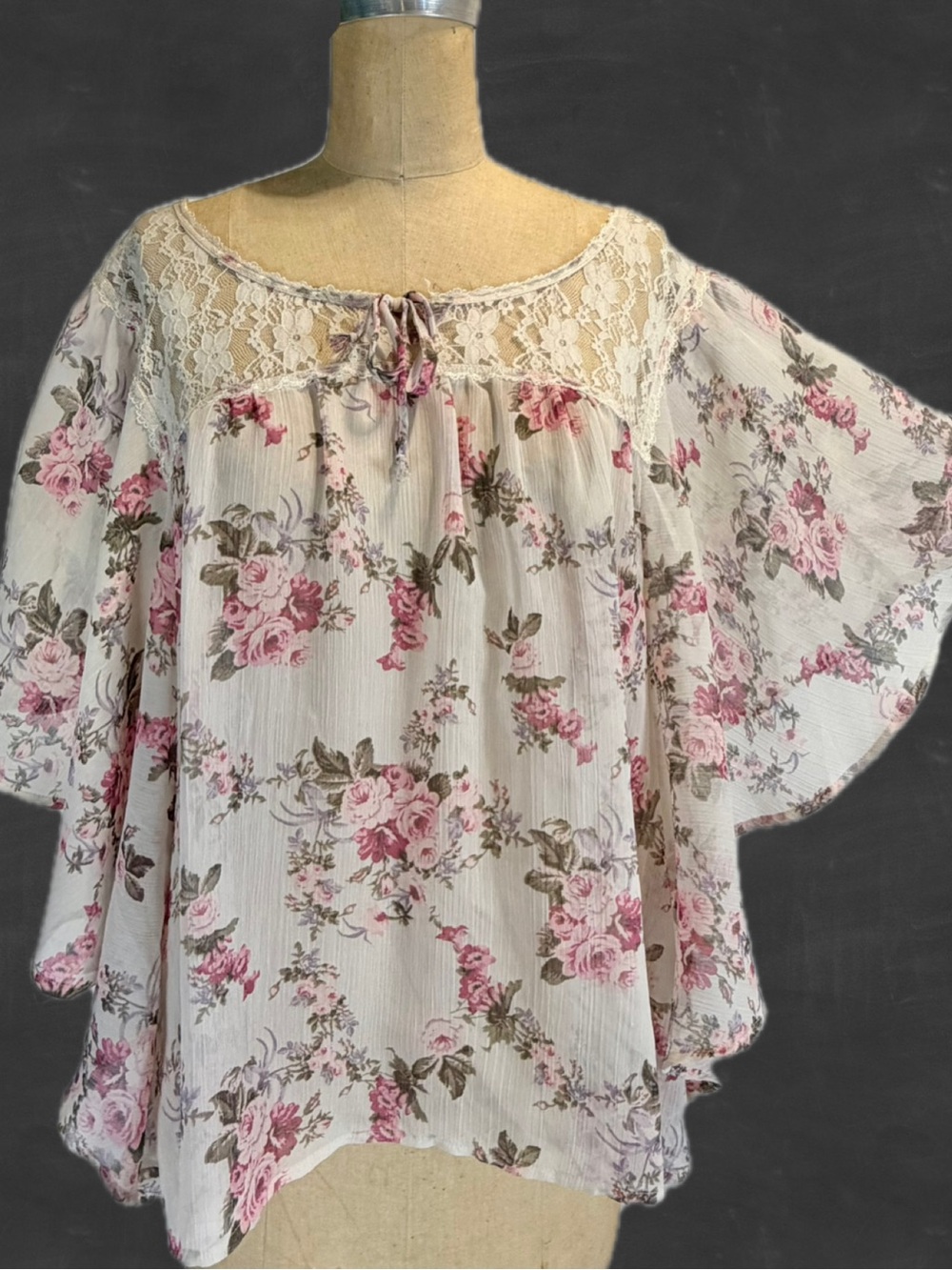 VINTAGE Y2K cottage prairie floral rose top floaty poncho cape kimono lace pink